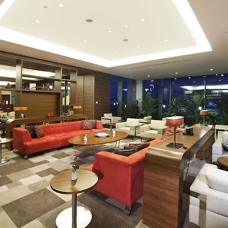 Hilton Garden 5*