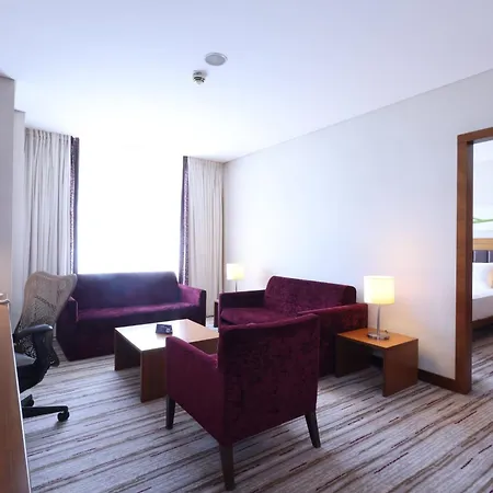 Hilton Garden Ξενοδοχείο 5*