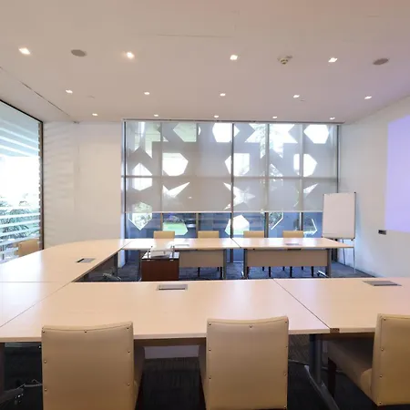Hilton Garden Ξενοδοχείο 5*