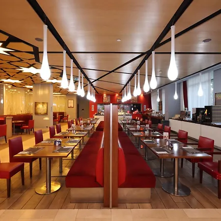 Hilton Garden Hotel 5*