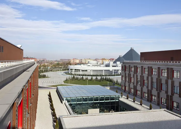 Hilton Garden Otel 5*